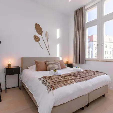 Luxurious In Town House Near The Apartamento